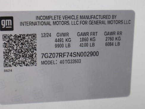 New 2025 GMC Savana 3500 w/ Power Convenience Package image 21