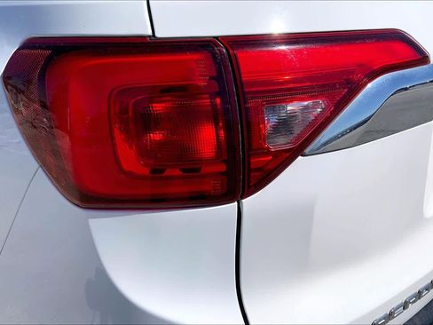 Used 2019 GMC Acadia SLT image 28