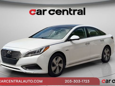 Used 2017 Hyundai Sonata Limited w/ Ultimate Package 02 FWD image 1