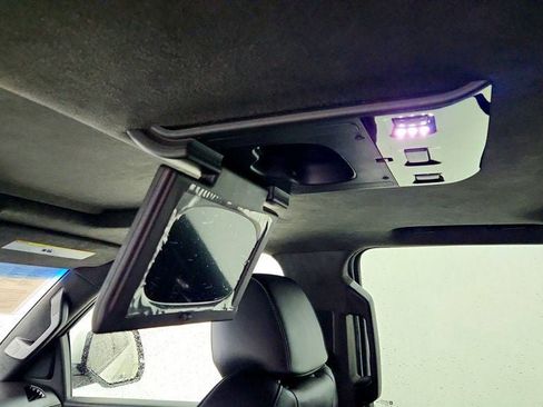 Used 2020 Cadillac Escalade Platinum image 24