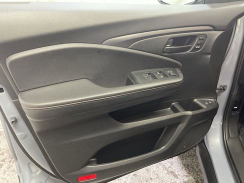 Used 2023 Honda Passport TrailSport image 13