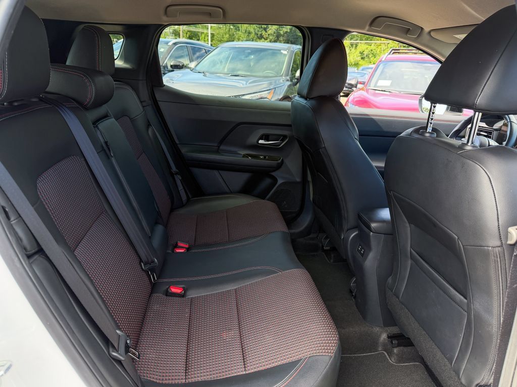 Used 2026 Nissan Kicks SR AWD/4WD image 18