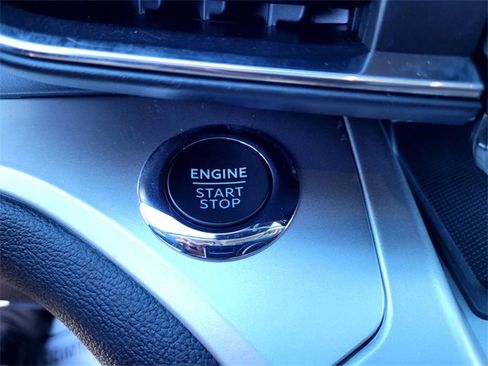 Certified 2022 Ford Explorer XLT w/ Equipment Group 202A image 19