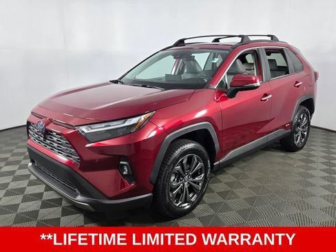 Used 2022 Toyota RAV4 Limited AWD/4WD image 3