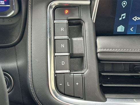 Used 2024 Chevrolet Tahoe Z71 image 24