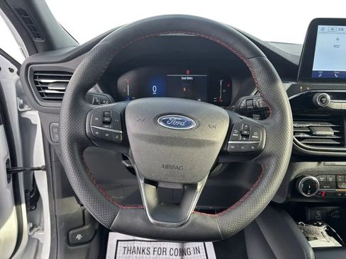 Used 2023 Ford Escape ST-Line Select AWD/4WD image 11