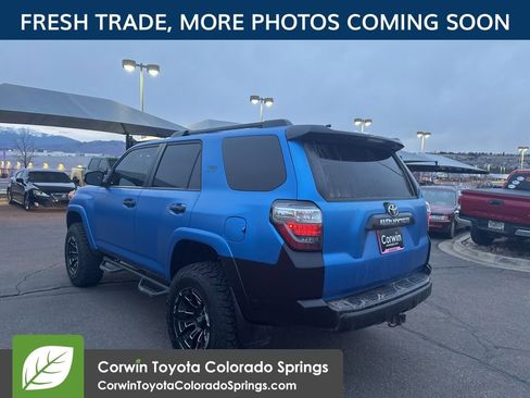 Used 2020 Toyota 4Runner TRD Off-Road Premium w/ Moonroof Package image 6