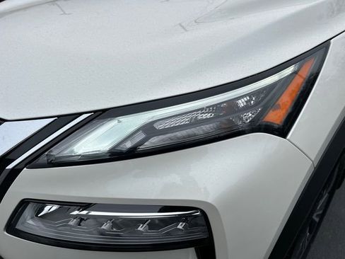 Certified 2023 Nissan Rogue SV AWD/4WD image 7