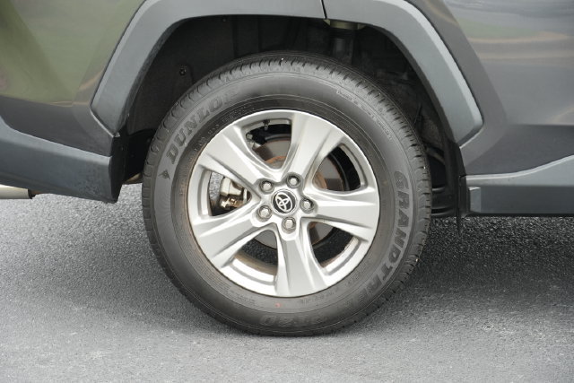 Used 2024 Toyota RAV4 XLE AWD/4WD image 10