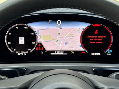 Certified 2025 Porsche Cayenne image 31