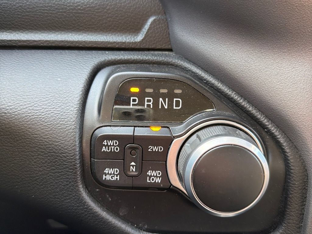 Used 2022 RAM 1500 Big Horn AWD/4WD image 19
