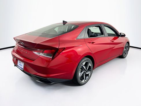 Used 2023 Hyundai Elantra SEL w/ Convenience Package image 5