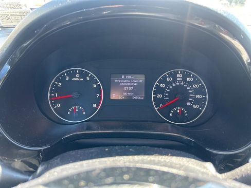 Certified 2022 Kia Seltos EX image 24