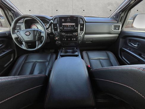 Used 2022 Nissan Titan PRO-4X w/ Pro-4x Convenience Package image 20