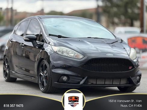 Used 2018 Ford Fiesta ST FWD image 1