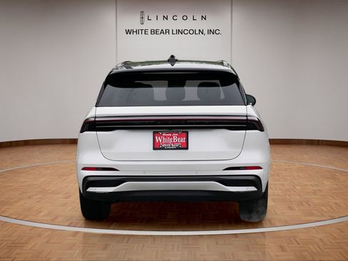 Used 2025 Lincoln Nautilus Black Label w/ Jet Appearance Package AWD/4WD image 6