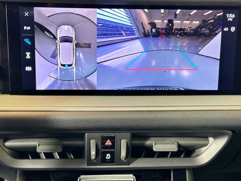 Used 2024 Porsche Cayenne image 14