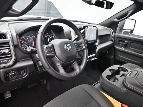 New 2026 RAM 2500 Tradesman AWD/4WD image 33