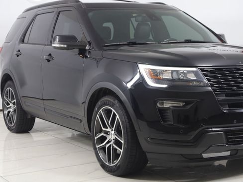 Used 2018 Ford Explorer Sport w/ Equipment Group 401A AWD/4WD image 43