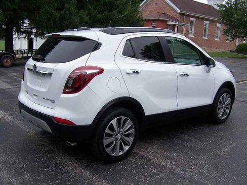 Used 2019 Buick Encore Preferred AWD/4WD image 4