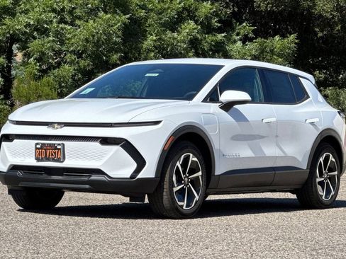 New 2026 Chevrolet Equinox EV LT FWD image 8