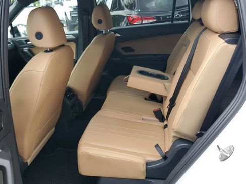 Used 2024 Volkswagen Tiguan SE R-Line FWD image 12