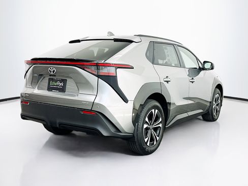 Used 2024 Toyota bZ4X XLE w/ Weather Package image 9