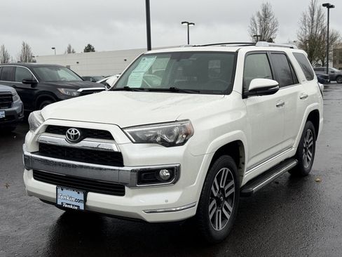 Used 2016 Toyota 4Runner Limited image 4