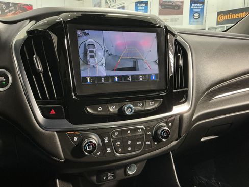 Used 2023 Chevrolet Traverse Premier AWD/4WD image 20