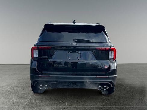 Used 2025 Ford Explorer ST image 6