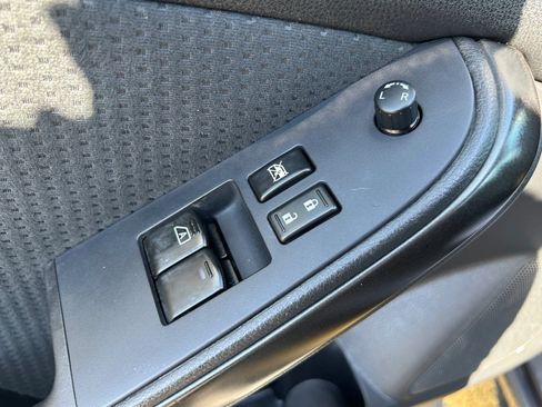 Used 2013 Nissan Altima 2.5 S FWD image 19