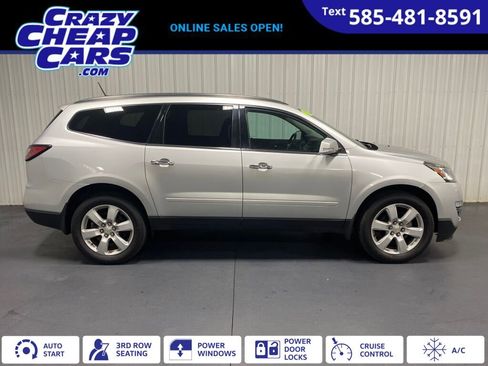Used 2017 Chevrolet Traverse LT w/ Style and Technology Package image 1