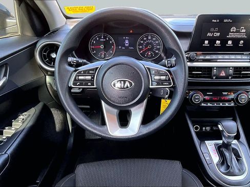 Used 2019 Kia Forte LXS FWD image 6