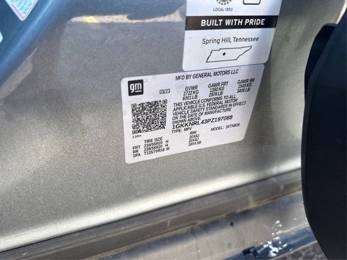 Used 2023 GMC Acadia SLE w/ Driver Convenience Package image 18