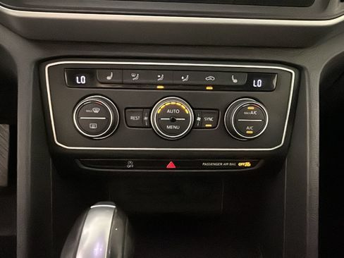 Used 2021 Volkswagen Atlas SE w/ Panoramic Sunroof Package AWD/4WD image 25
