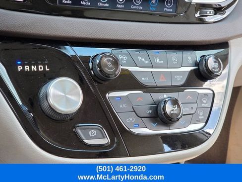Used 2019 Chrysler Pacifica Touring-L Plus w/ Advanced Safetytec Group FWD image 25