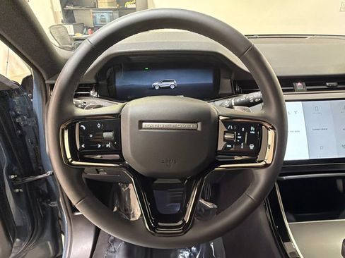 Used 2026 Land Rover Range Rover Evoque S AWD/4WD image 14