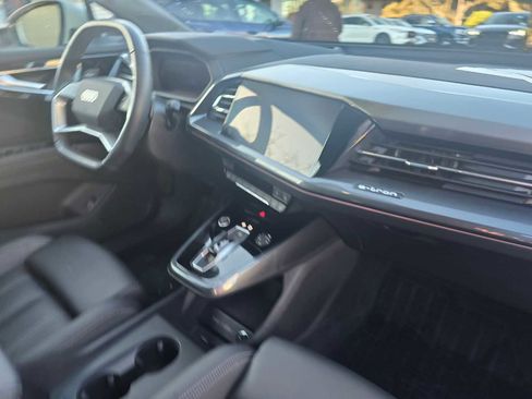 Used 2024 Audi Q4 e-tron Prestige w/ Black Optic Plus Package image 11