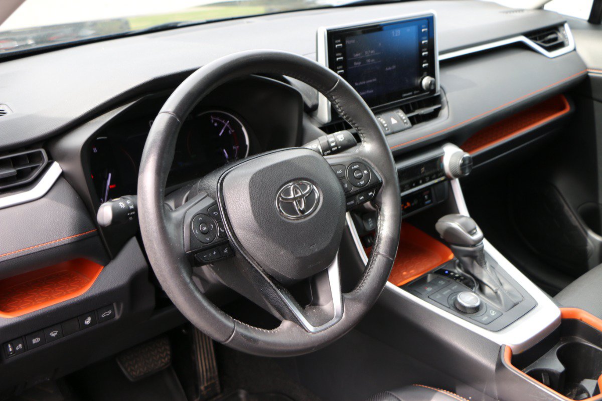 Used 2019 Toyota RAV4 Adventure w/ Cold Weather Package AWD/4WD image 16