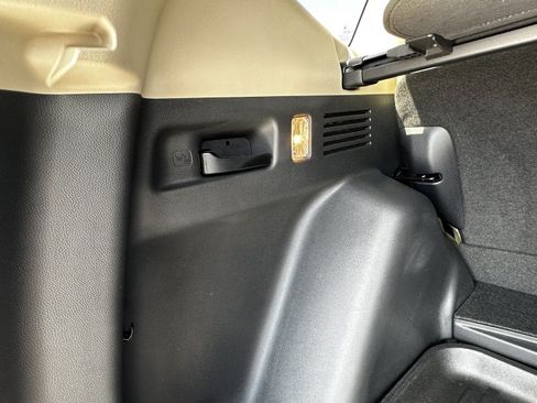 Used 2022 Honda CR-V EX-L image 13