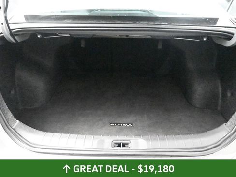 Used 2024 Nissan Altima 2.5 SV image 26