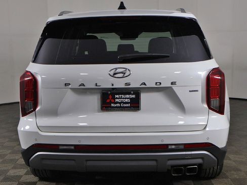 Used 2023 Hyundai Palisade SEL image 16