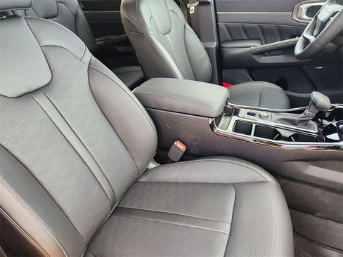 New 2026 Kia Sorento SX image 10