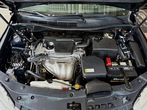 Used 2015 Toyota Camry XLE image 28