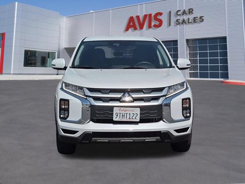 Used 2025 Mitsubishi Outlander Sport SE AWD/4WD image 2