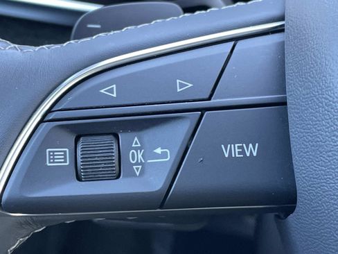 Used 2025 Audi Q8 Prestige w/ Prestige Package image 23