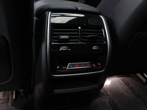 Used 2022 BMW X5 xDrive40i w/ M Sport Package AWD/4WD image 37
