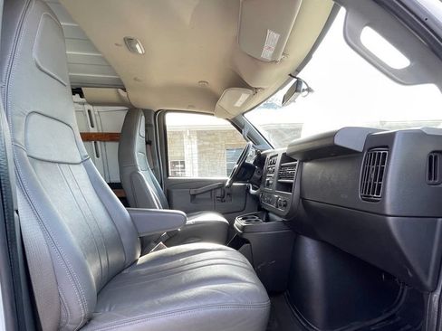 Used 2019 Chevrolet Express 2500 Extended w/ Communications Package RWD image 24