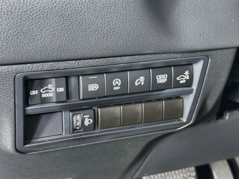 Used 2022 Toyota Tundra Limited RWD image 17