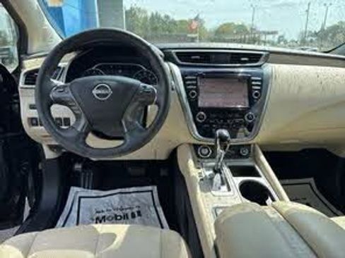 Used 2024 Nissan Murano SL image 17